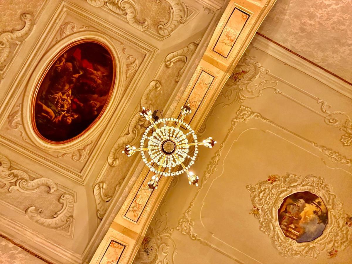 Casa Santangelo Suites Salerno Zewnętrze zdjęcie
