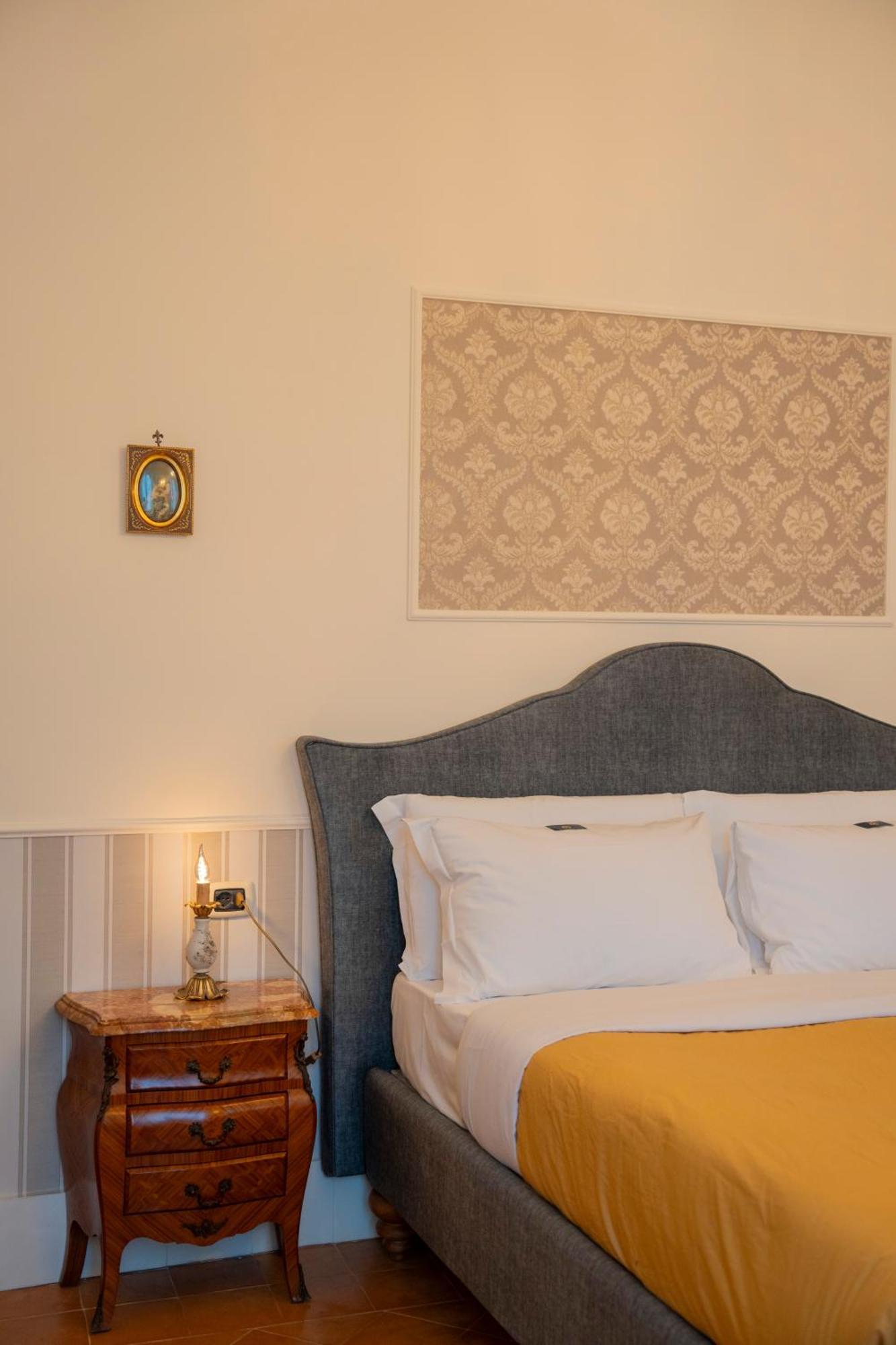 Casa Santangelo Suites Salerno Zewnętrze zdjęcie