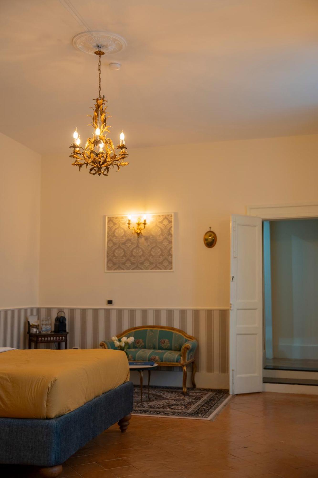 Casa Santangelo Suites Salerno Zewnętrze zdjęcie